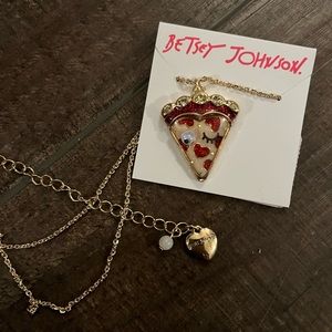 Betsey johnson pizza necklace